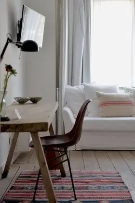 Comfort Tek Büyük Yataklı Oda