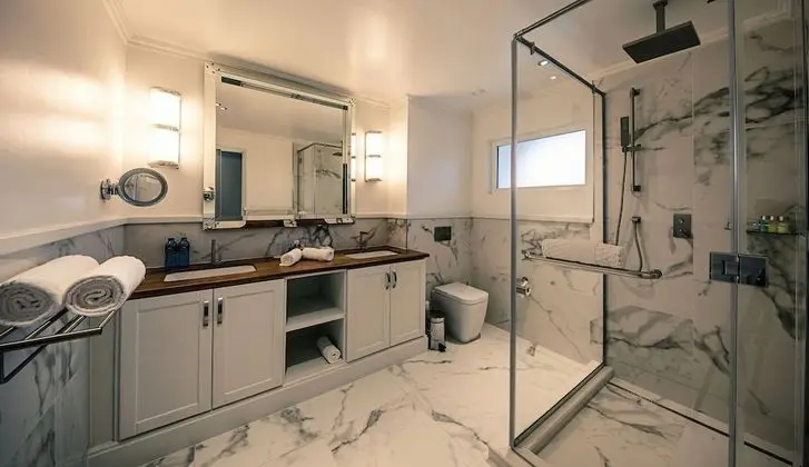 Deluxe Tek Büyük Yataklı Oda, Okyanus Manzaralı