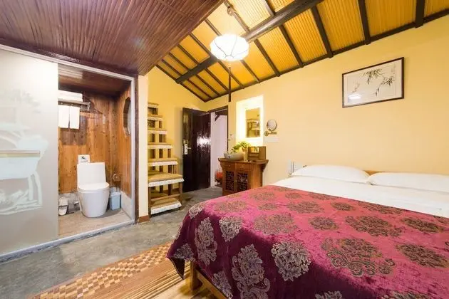 Traditional Çatı Katı (Loft)