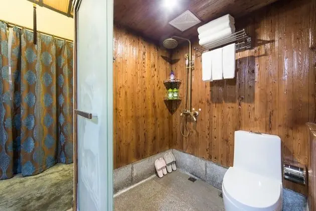 Traditional Çatı Katı (Loft)