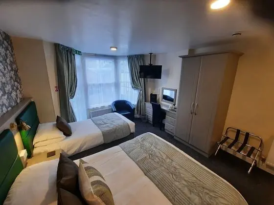 Nr.1 - Double / Triple 1st Floor with Rear and Mountain View