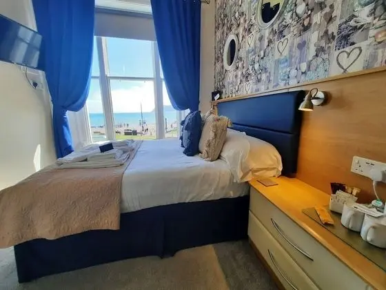 Nr.2 - Cosy Double 1st Floor with Seaview