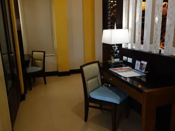 Pool Villa (1 king bed or 2 single beds)