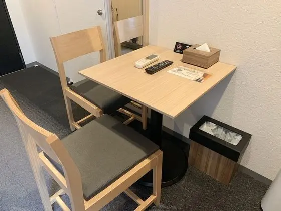 Tek Büyük Yataklı Oda, Sigara İçilmez