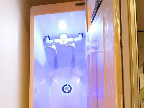 Tek Büyük Yataklı Oda, Sigara İçilmez (with LG Styler, Corner)