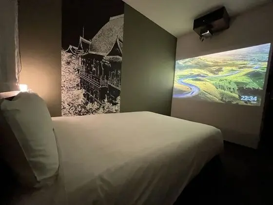 Oda, Sigara İçilmez (Theater Room Semi Double)