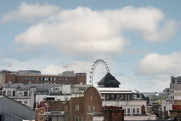 Junior Süit (London Eye)