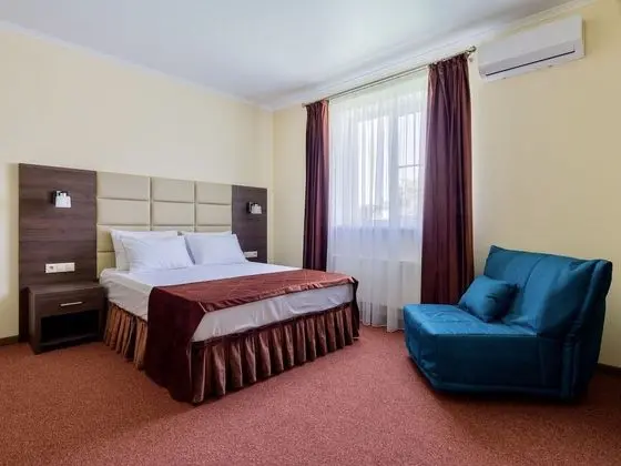 Comfort Tek Büyük veya İki Ayrı Yataklı Oda