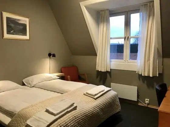 Basic Tek Büyük Yataklı Oda