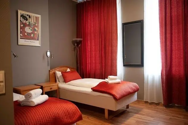 Basic Tek Büyük Yataklı Oda