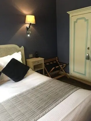 Standard Büyük Yataklı Tek Kişilik Oda