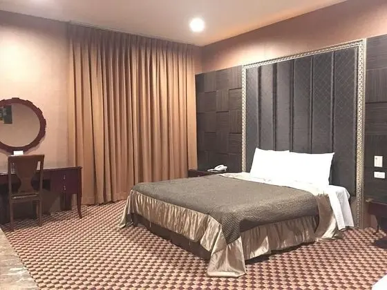 Business Tek Büyük Yataklı Oda, 1 Büyük (Queen) Boy Yatak