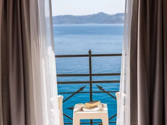 Deniz Manzaralı Deluxe Oda