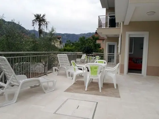 Basic Apart Daire, Teras, Deniz Manzaralı