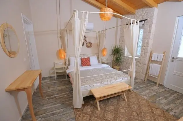 Deluxe Oda Balkonlu, Kara Manzaralı, Balkonlu