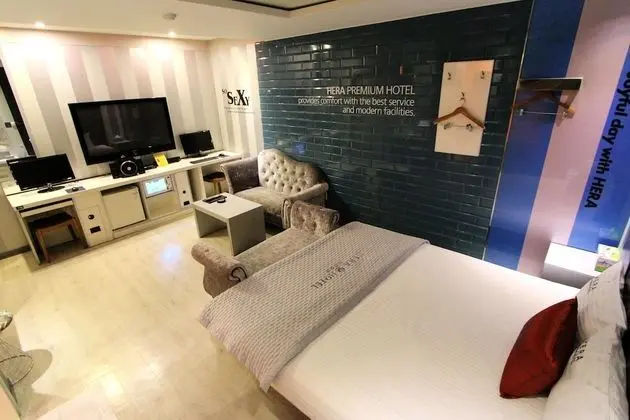 Deluxe Tek Büyük Yataklı Oda