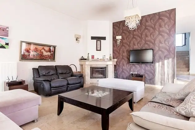 Executive Villa
