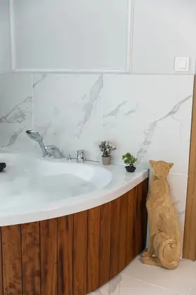 Jakuzili Deluxe Double Suite