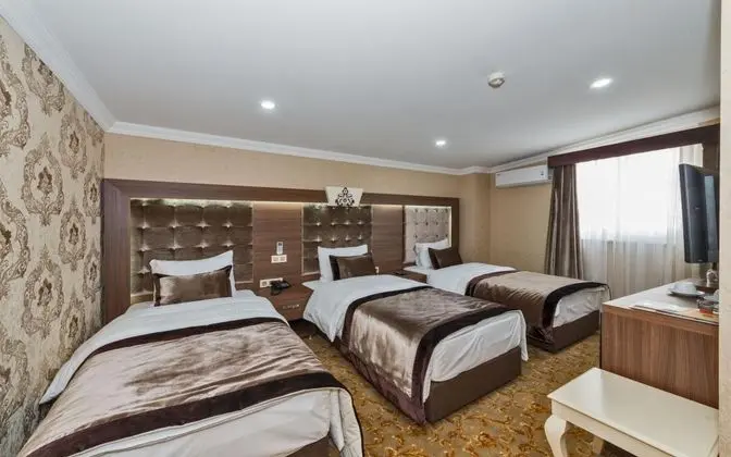 Triple, Şehir Manzaralı
