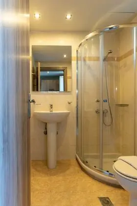 Apart Daire, 2 Yatak Odası, Havuz Manzaralı