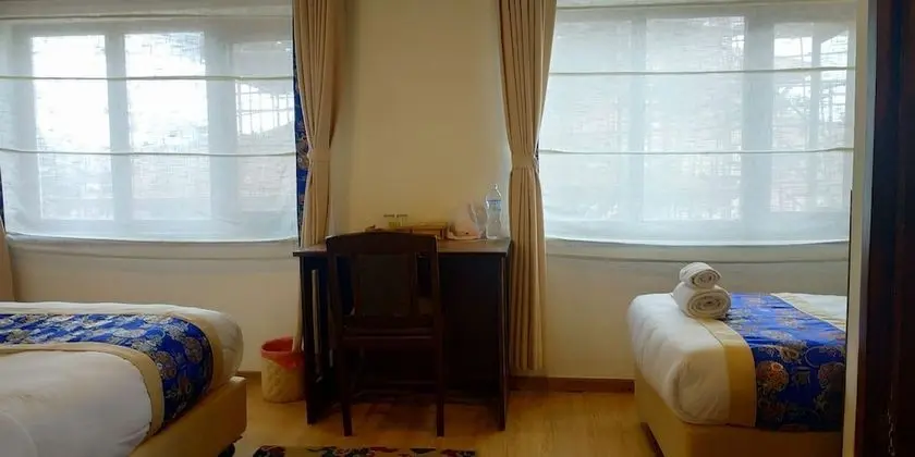 Deluxe Üç Kişilik Oda, Birden Çok Yatak, Avlu Manzaralı