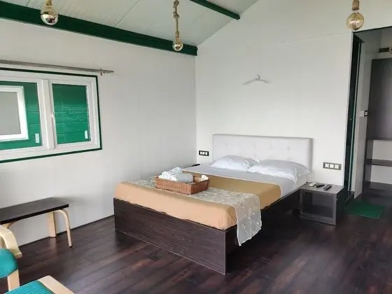 Superior Kır Evi