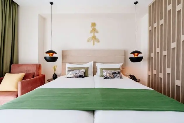 Superior Oda, Bahçe Manzaralı