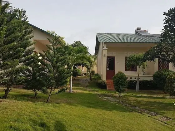 Deluxe Dört Kişilik Oda, 2 Büyük (Queen) Boy Yatak, Sigara İçilmez, Bahçe Manzaralı