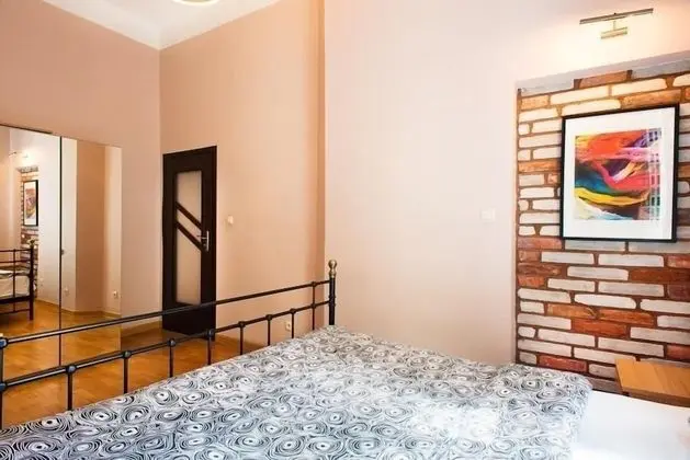 Comfort Apart Daire, Avlu Manzaralı