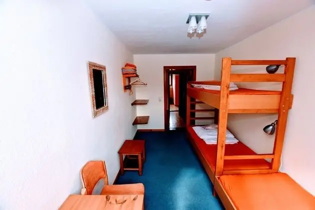 Üç Kişilik Oda, Ortak Banyo