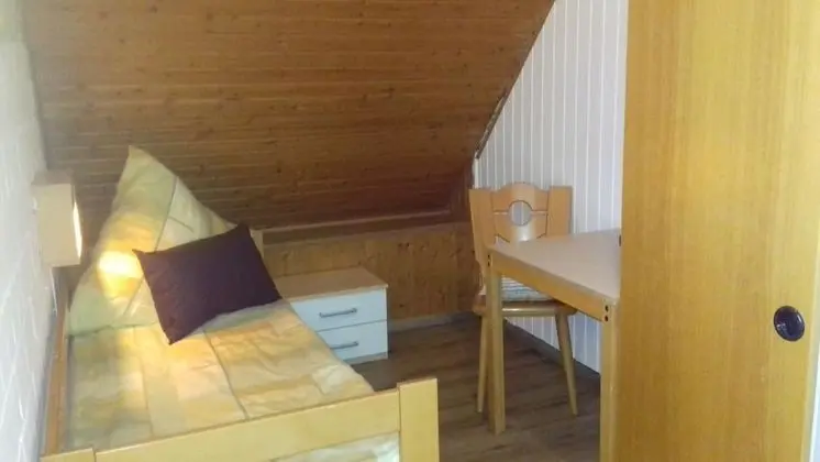 Tek Kişilik Oda (Dusche, Hauptgebäude, Zimmer Nr. 6)