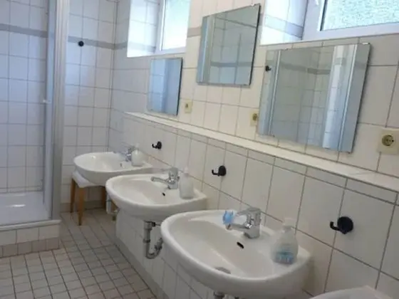 Tek Kişilik Oda, Ortak Banyo (Hauptgebäude, Zimmer Nr. 10)