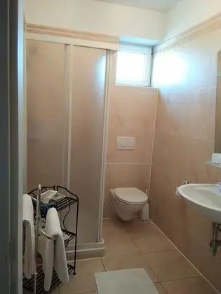 Büyük Yataklı Tek Kişilik Oda