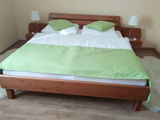 Classic Tek Büyük Yataklı Oda, 1 En Büyük (King) Boy Yatak, Sigara İçilmez, Bahçe Manzaralı