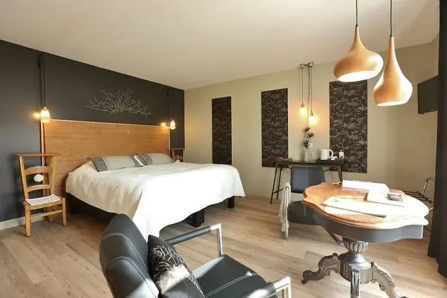 Tek Büyük Yataklı Oda (Instant Secret)