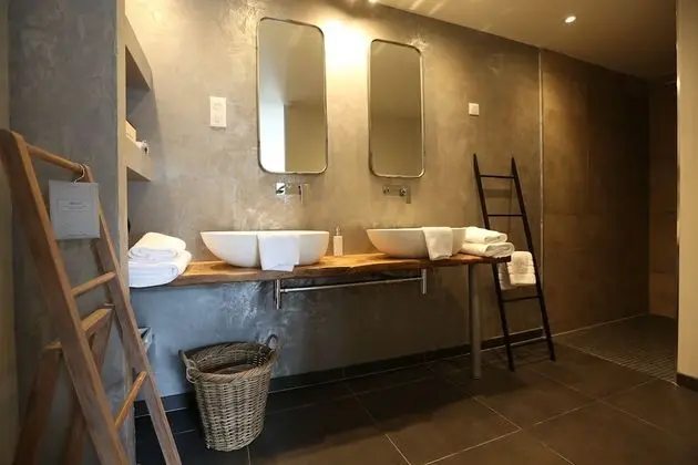 Tek Büyük Yataklı Oda (Instant Secret)