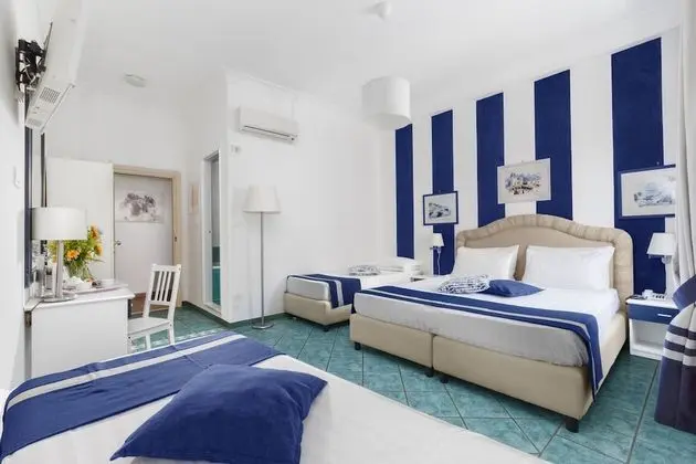 Superior Dört Kişilik Oda