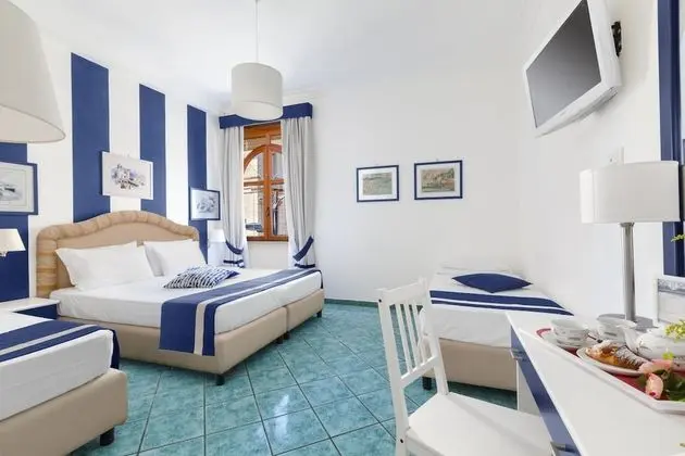 Superior Dört Kişilik Oda