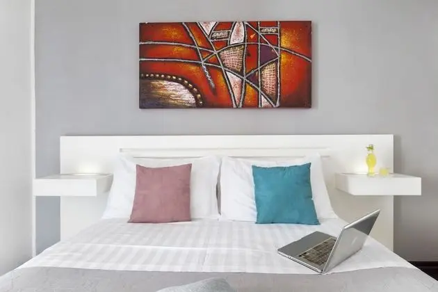 Tek Büyük Yataklı Oda, Penceresiz