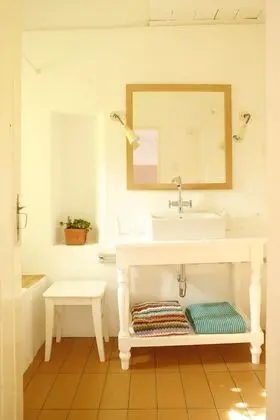 Traditional Tek Büyük Yataklı Oda