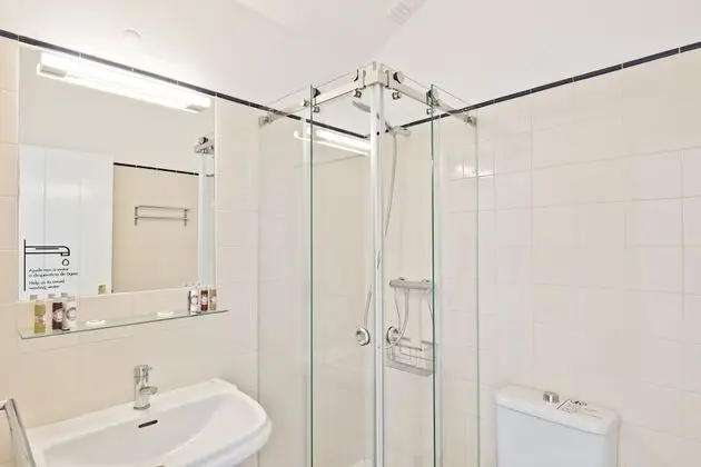 Tek Büyük Yataklı Oda, Özel Banyo