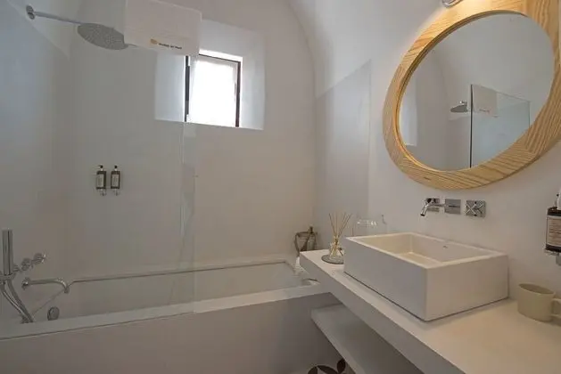 Superior Tek Büyük Yataklı Oda, Kısmi Deniz Manzaralı