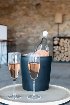 Tek Büyük Yataklı Oda, Havuz Manzaralı