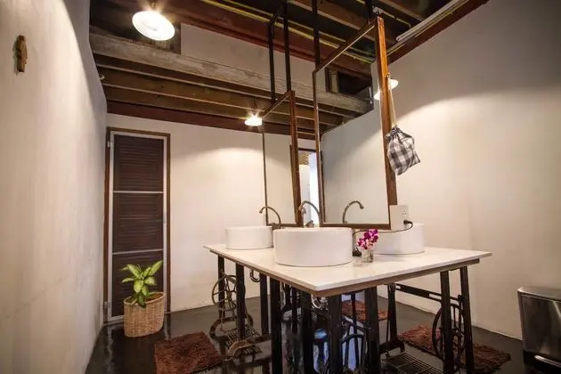 8-Bed Mixed Dorm