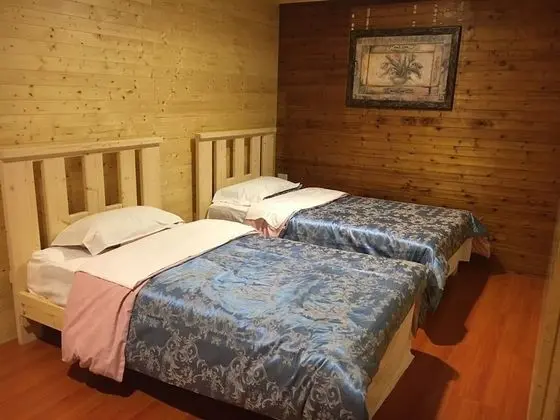 Comfort Dört Kişilik Oda, Ortak Banyo