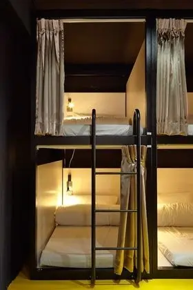 Ortak Ranzalı Oda, Karma Ranzalı Oda (Single Bed)