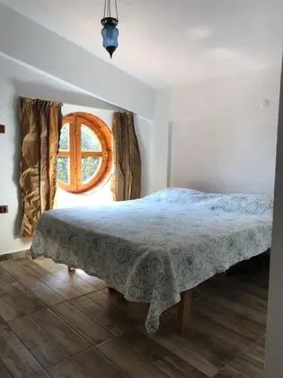 Çift Kişilik, Havuz Manzaralı, Havuzlu