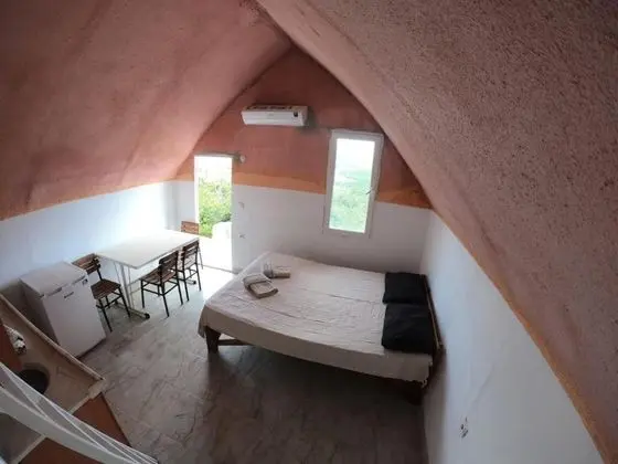 https://images.odamax.com/img/1920x1080/odamax/image/upload/Heredot_s_House_202607100112325_348713990.jpg