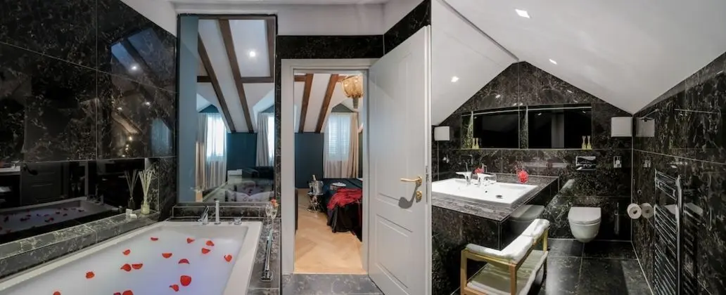 Penthouse Suite, Spa Bath