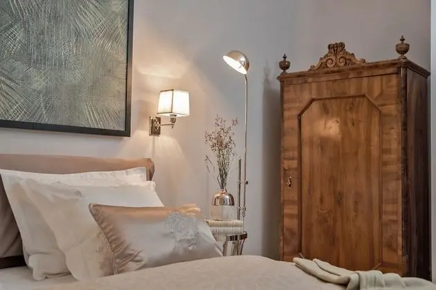 Tek Büyük Yataklı Oda